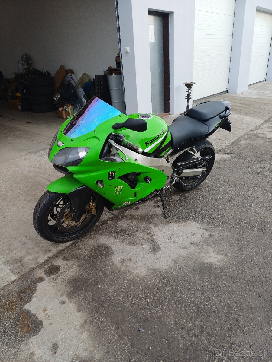 Kawasaki zx9r - 6