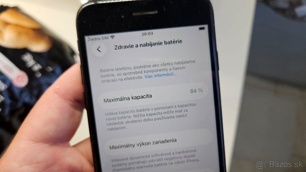 Apple iPhone SE 2020 - 6