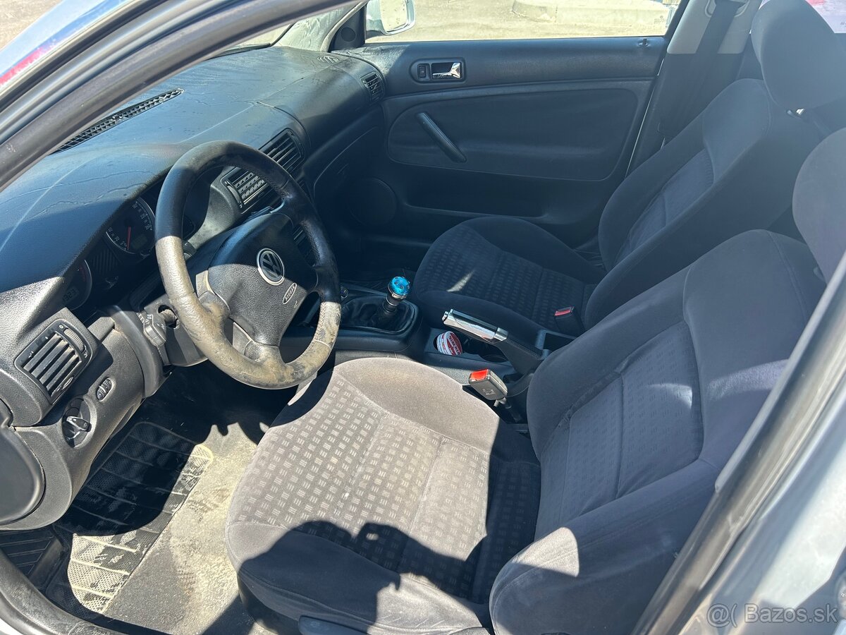Vw passat 1,9 TDI 96kw - 6