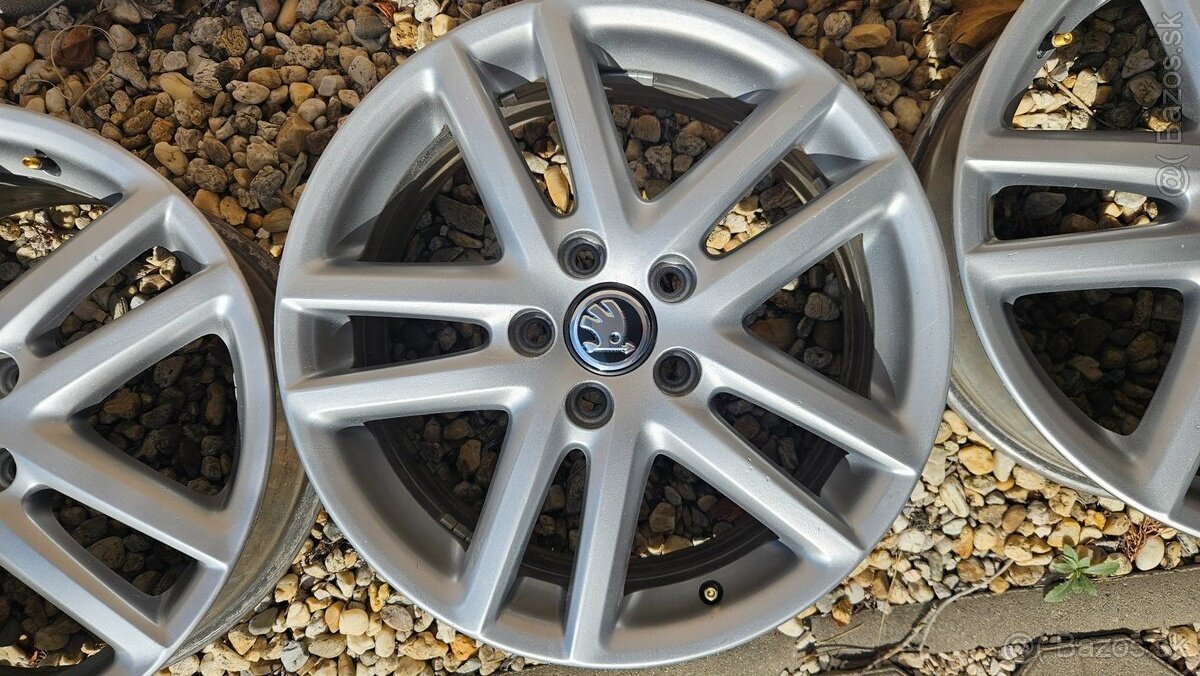 Originál VW disky 5x112 R17 - model - SIENA - 6