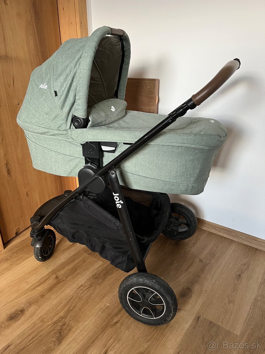 Predám dvojkombináciu kočíka Joie - 6