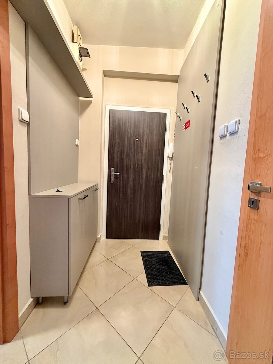 Na prenájom 1i. zariadený byt, BA-Nové Mesto, Vajnorská ul - 6