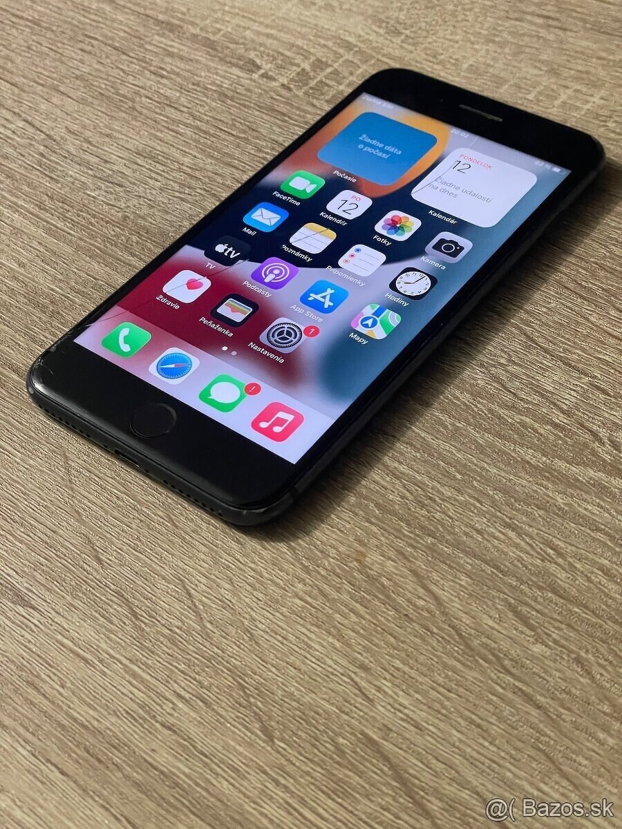 iPhone 8 Plus / 256GB Black prasknutý displej - 6