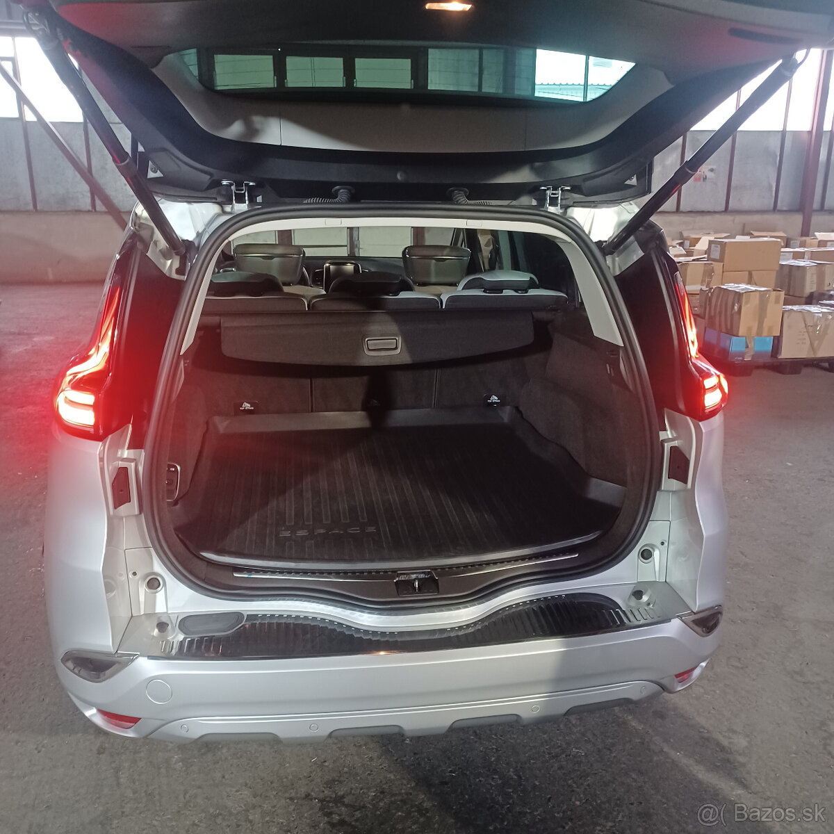 Renault Espace 1,8 TCE Initiale Paris ,165 kW, 2020, DPH - 6