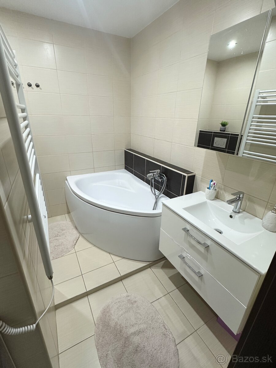 Prenajom 2izb bytu sidlisko III - 6