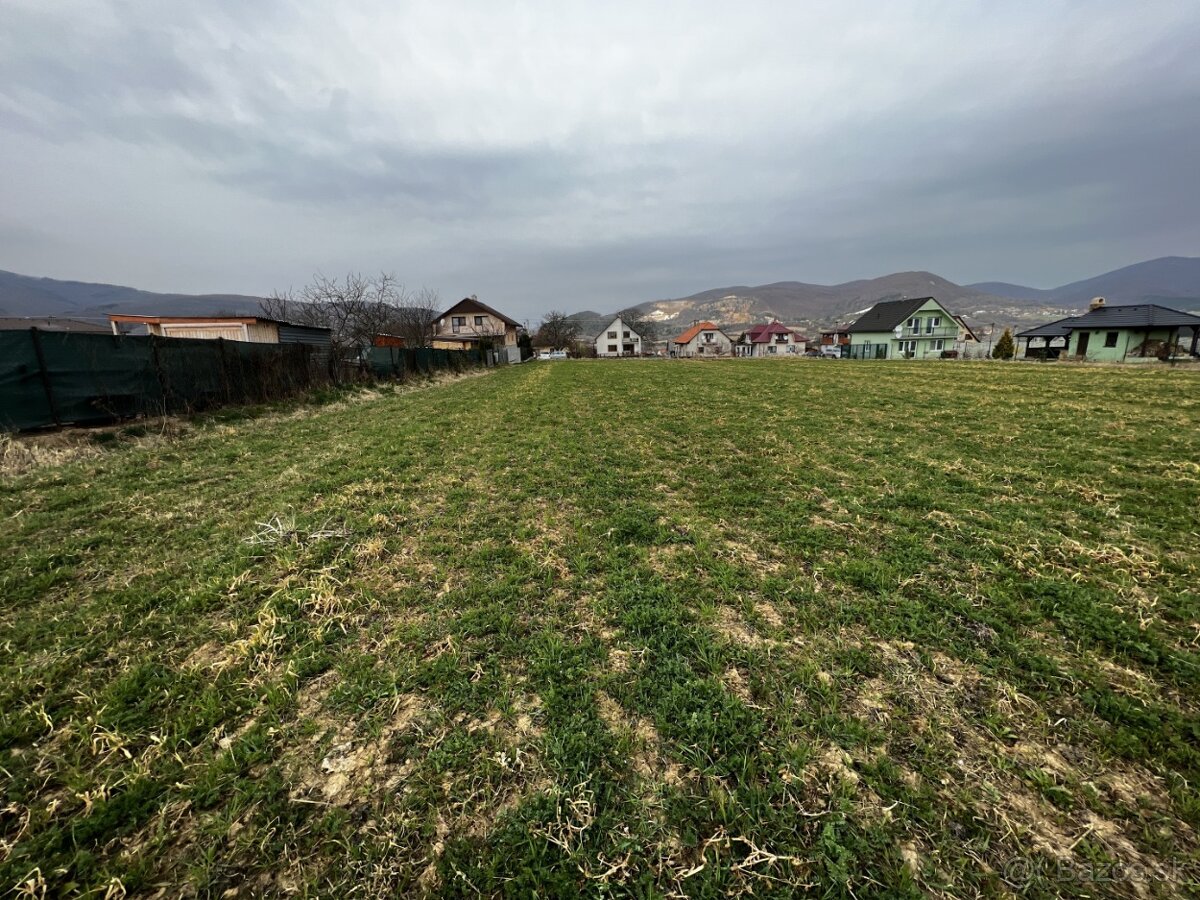 Ponúkame na predaj STAVEBNÉ POZEMKY v Trenčianskom Jastrabí - 6