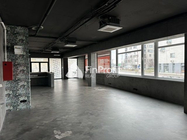 Na prenájom obchodný priestor v polyfunkčnom dome Mendelsohn - 6