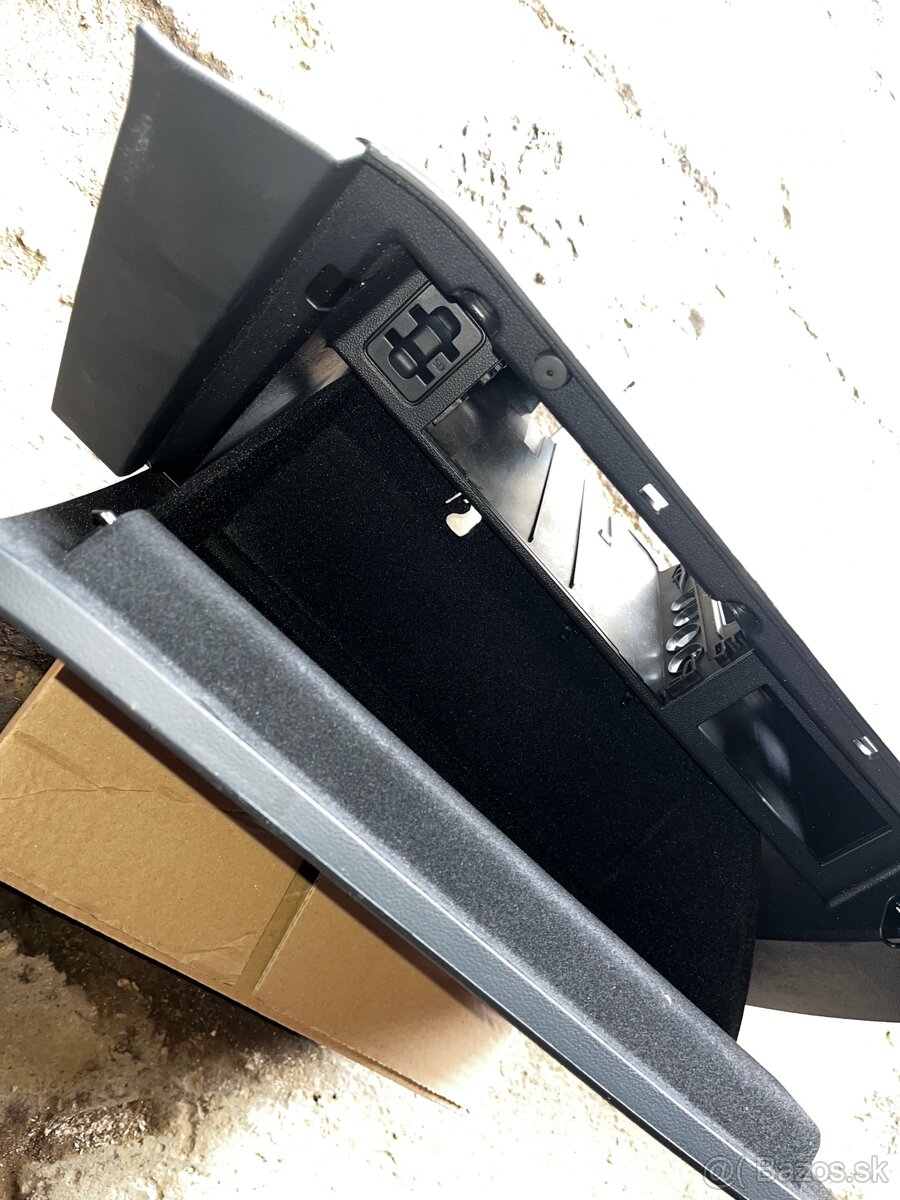 odkladacia polička Tuareg - 6