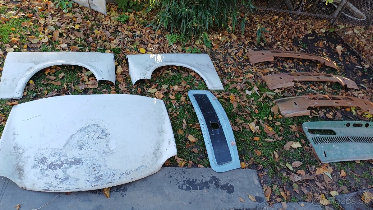 Karosárske diely Škoda Trabant - 6