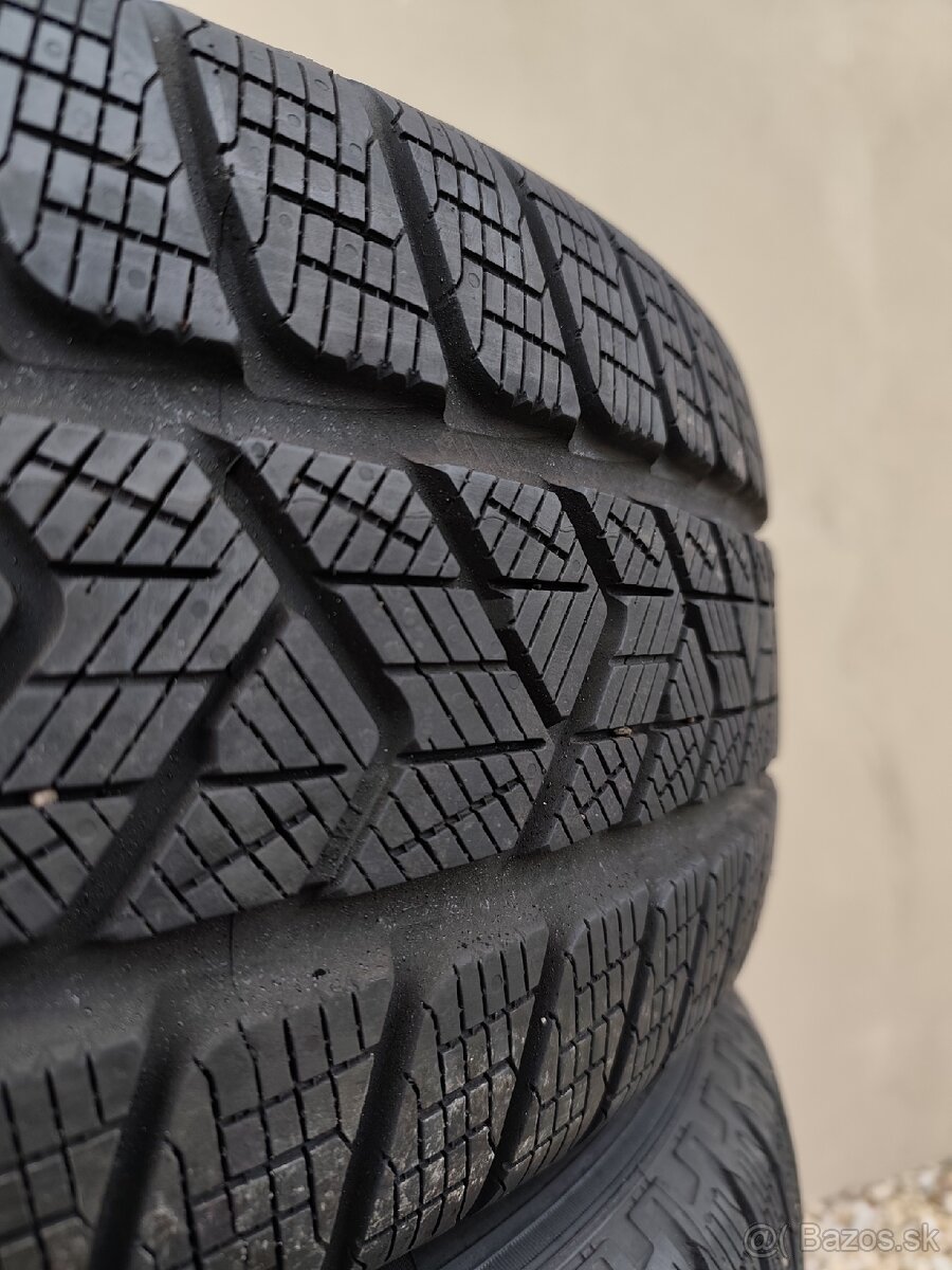 Nové zimné pneu 235/60R18 Pirelli - 6