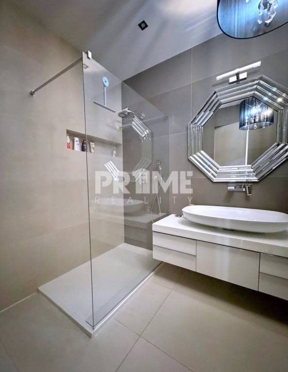 U NÁS LUXUSNÝ ( 100 m2 ) 2i BYT, VÝHĽAD NA BRAT.HRAD, Pa - 6