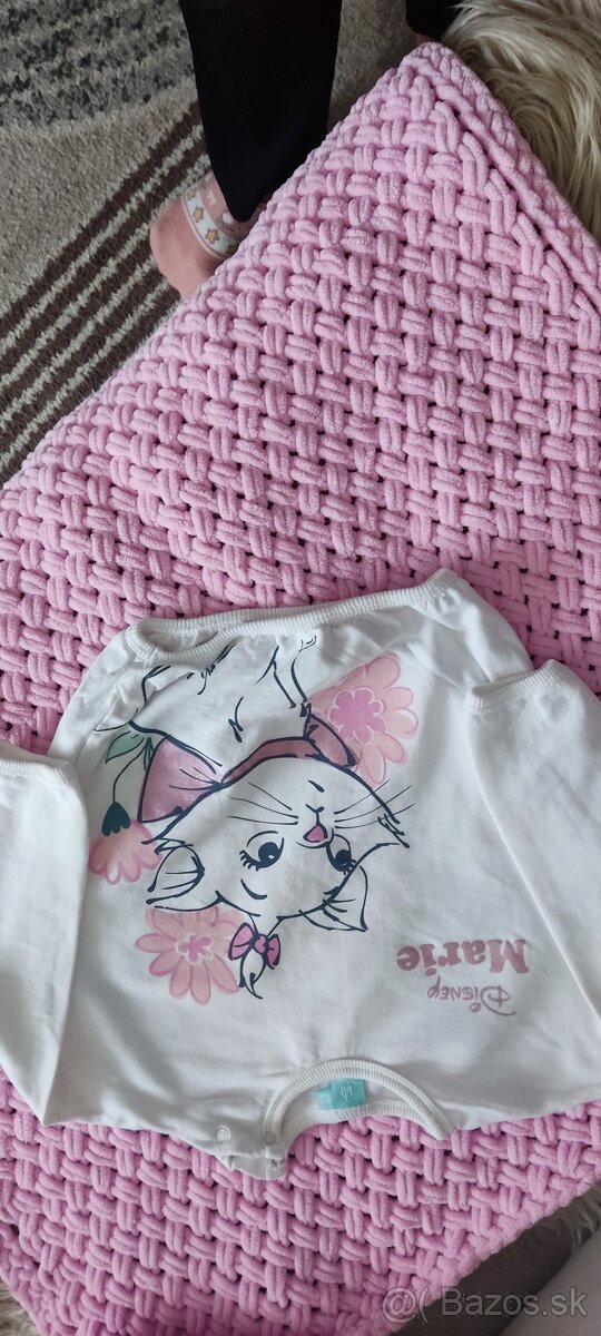 Mikiny a svetrík - 6