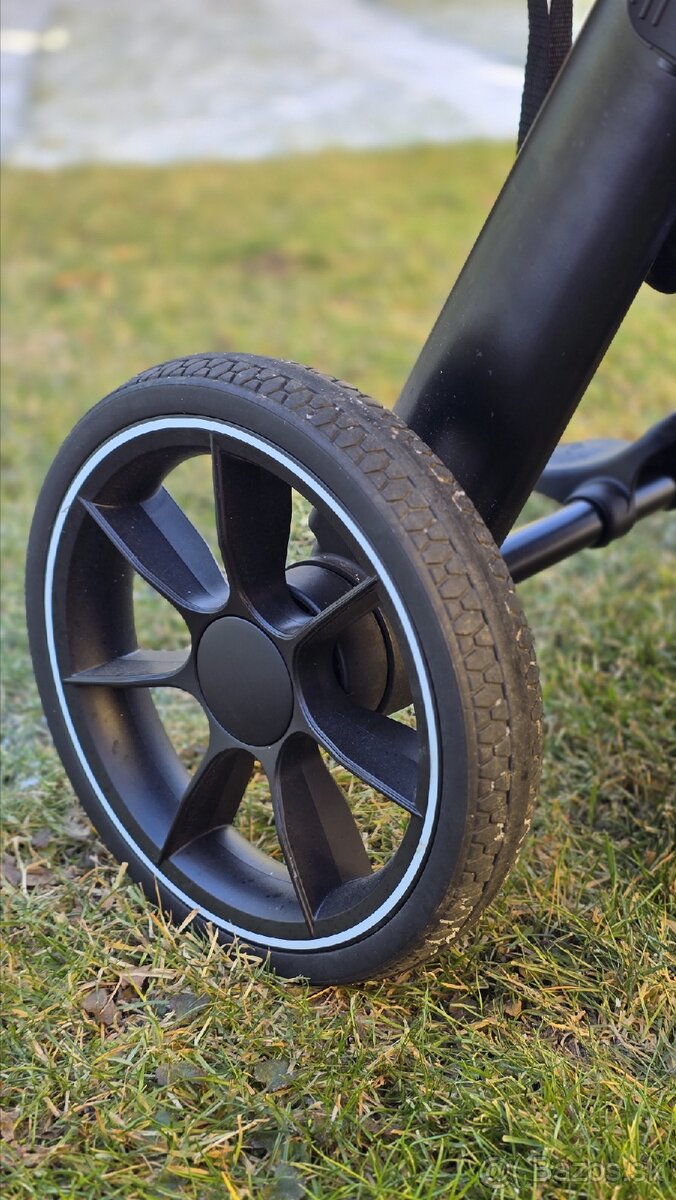 Kočiar Petite & Mars street 2 - 6