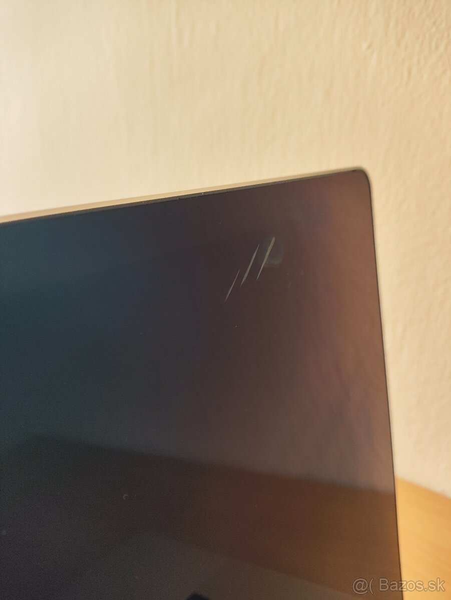 MacBook Pro 15 2018 | i7 • 32GB • 512GB SSD - 6