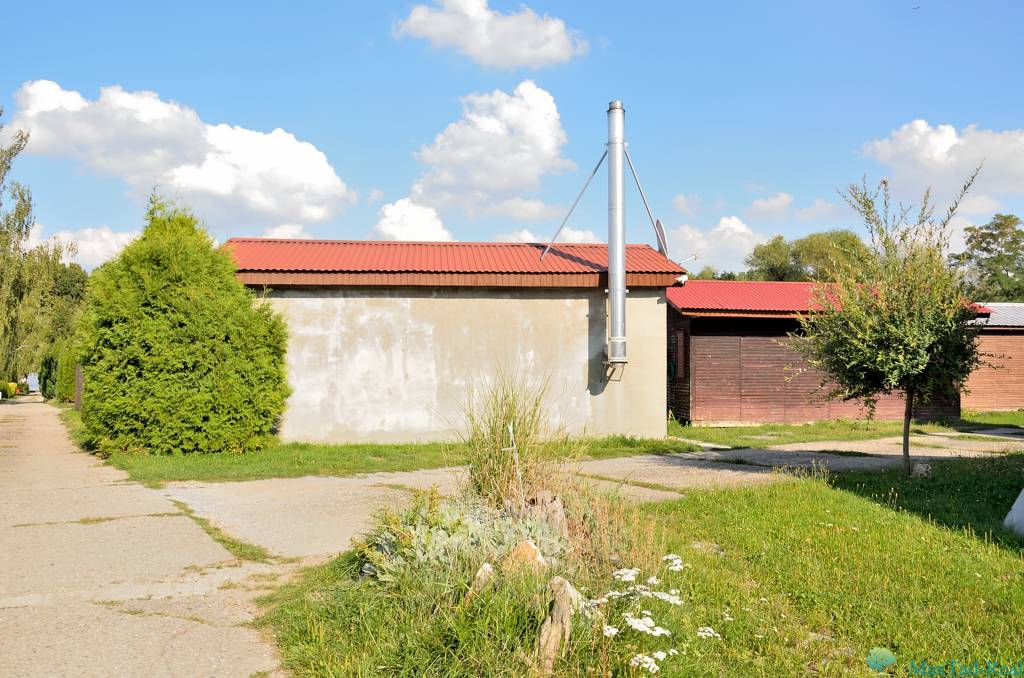 Dvojnásobná radosť pri vode: dve chaty na jednom mieste - 6