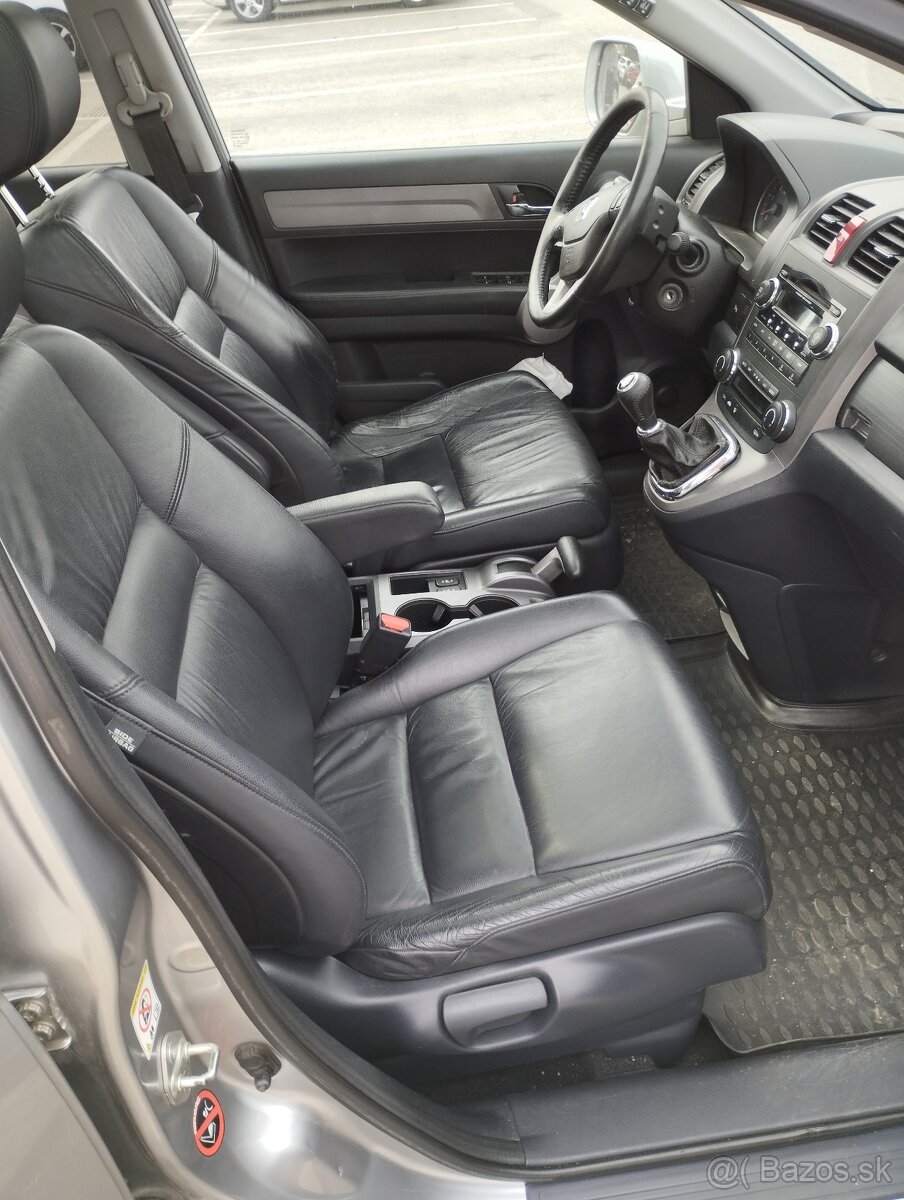 Predám auto Honda CRV vo veľmi dobrom stave - 6