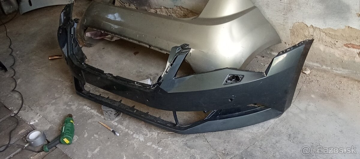 Nárazníky predné zadné, originál dieli za babku - 6