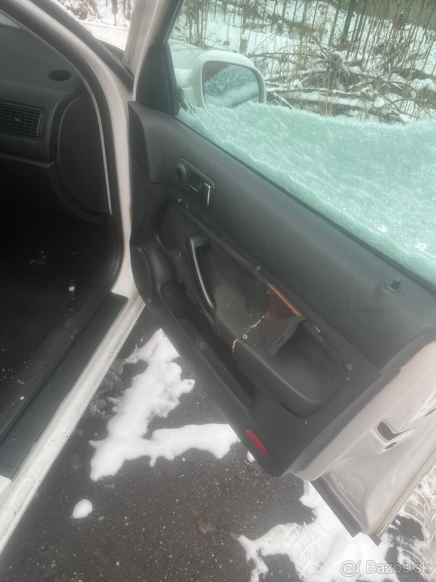 Predam súrne Zavádza mi na parkovisku - 6