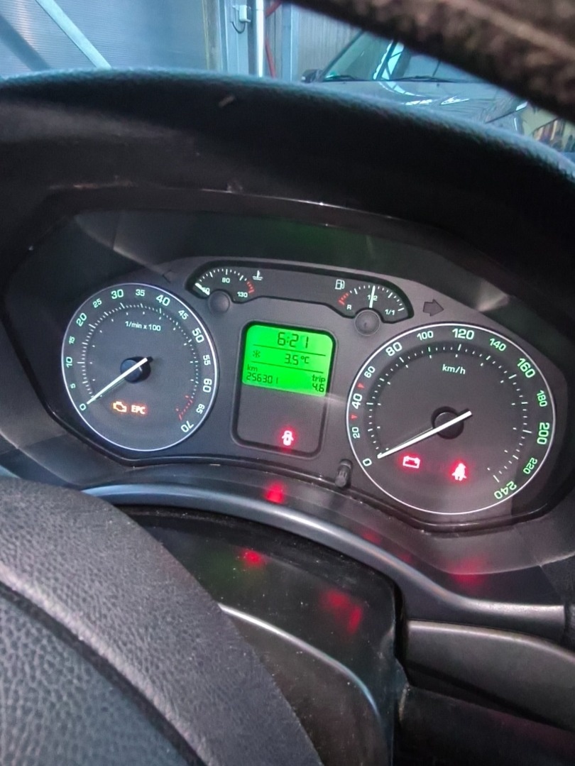 Škoda Octavia 2 1.6 MPI benzin - 6