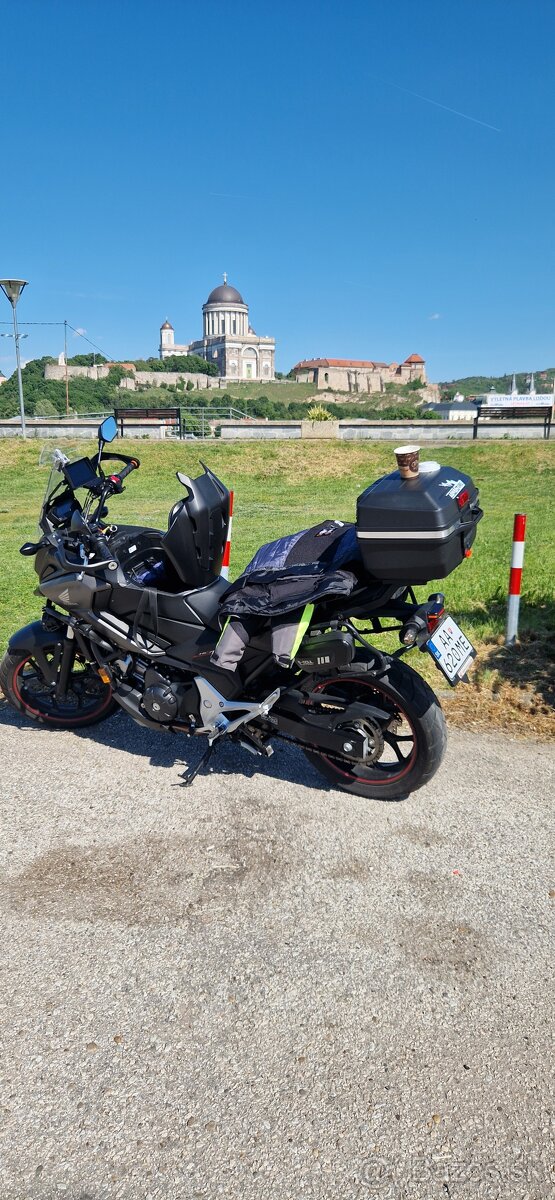 Honda nc 750xA - 6