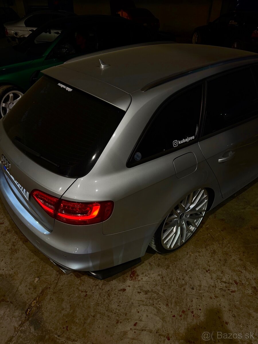 Audi A4 B8 / RS4 Look - 6