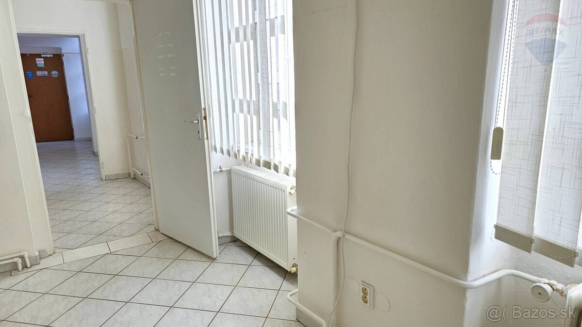 Prenájom 63 m2 komerčného priestoru “ambulancia“, ul. Farská - 6