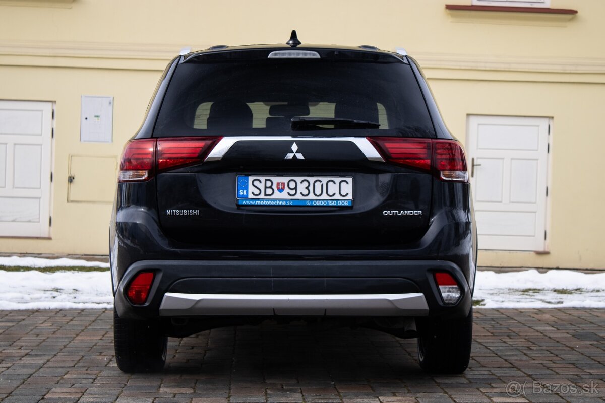 Mitsubishi Outlander 2.3 DI-D 4x4 AT6 (2017) - 6