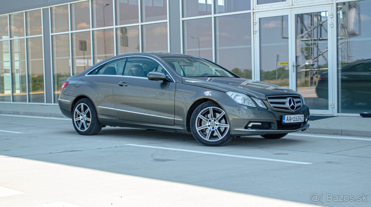 Mercedes-Benz E trieda Kupé 350 CGI Blue - 6