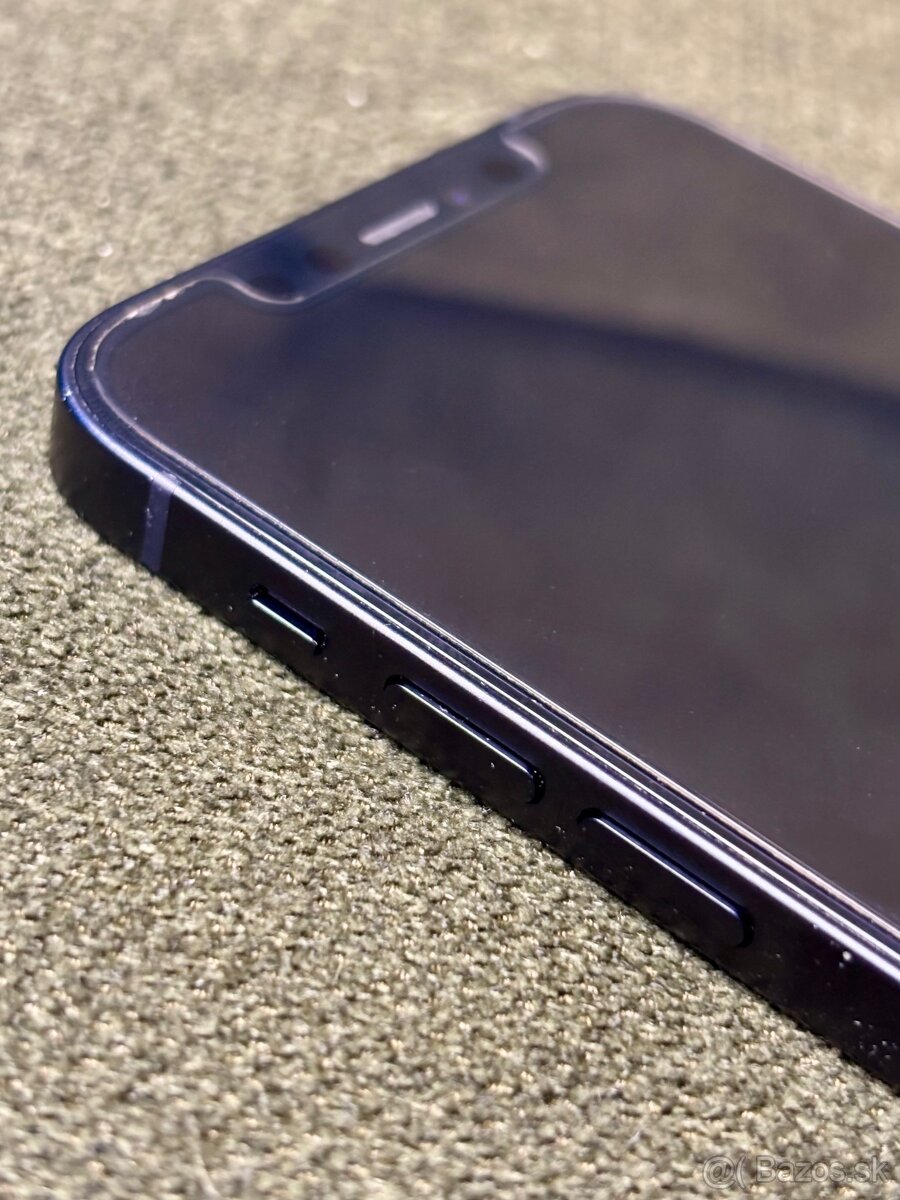 iPhone 12 - Black 64GB - 6