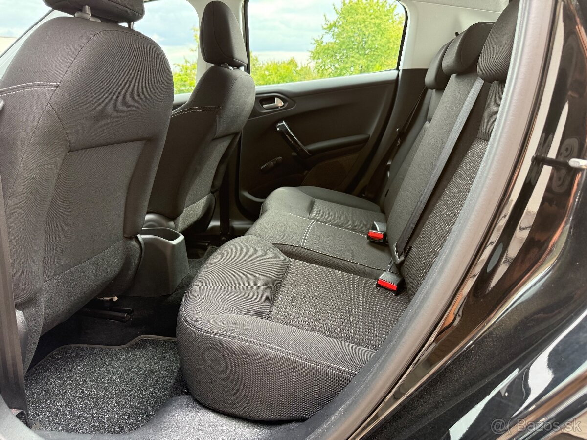 Peugeot 208 1.6 HDI Allure - 6