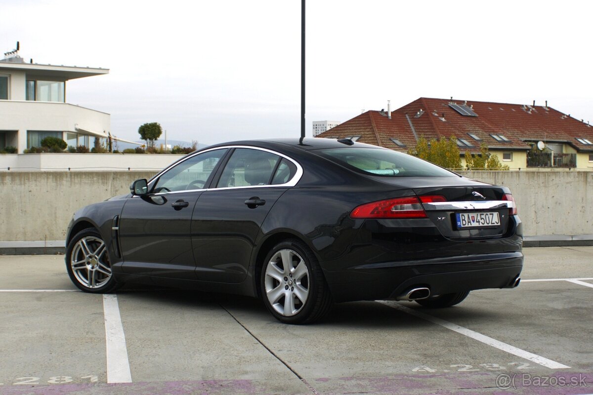 Jaguar F-Pace 2.0 I4 300k Prestige AWD AT8 - 6