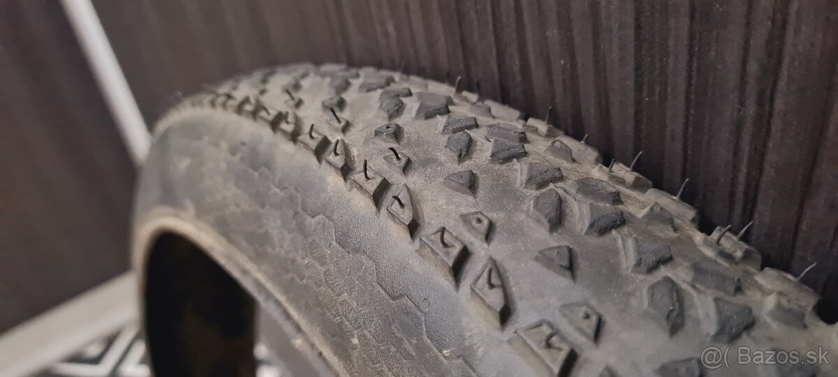 Bezdušové plášte - 6