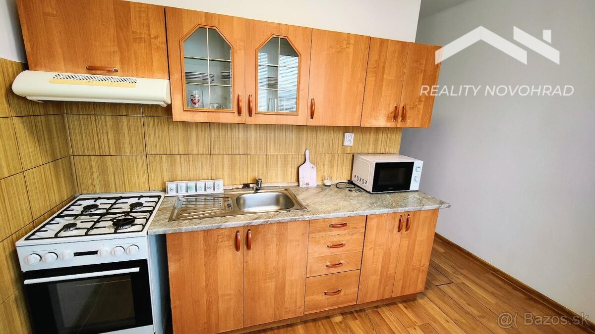 Štýlový 2-izbový byt s balkónom v absolútnom centre Lučenca - 6