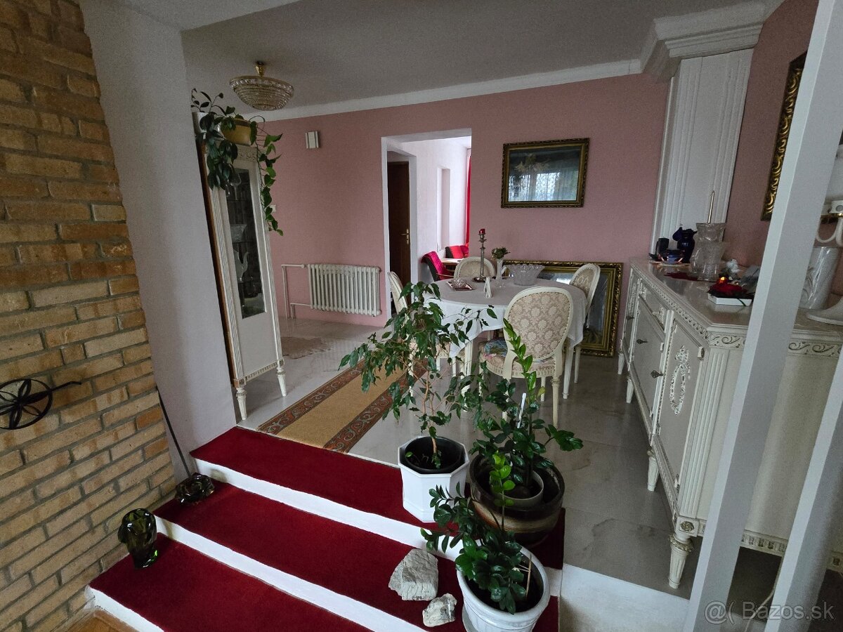 Predaj 5 izb.radového domu v mestskej časti Budatín - 6