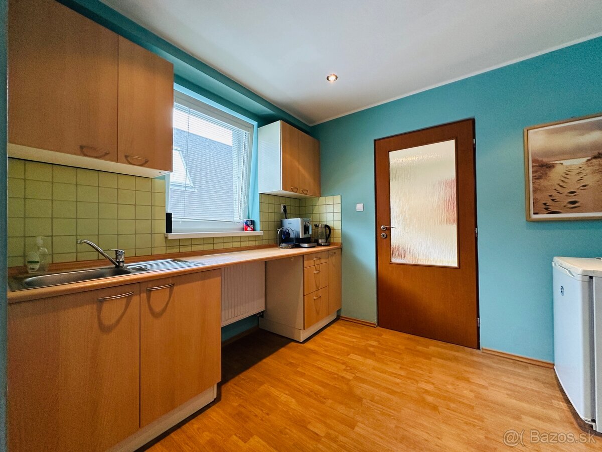 NA PREDAJ I Výrobno - skladová hala s kanceláriami - 6