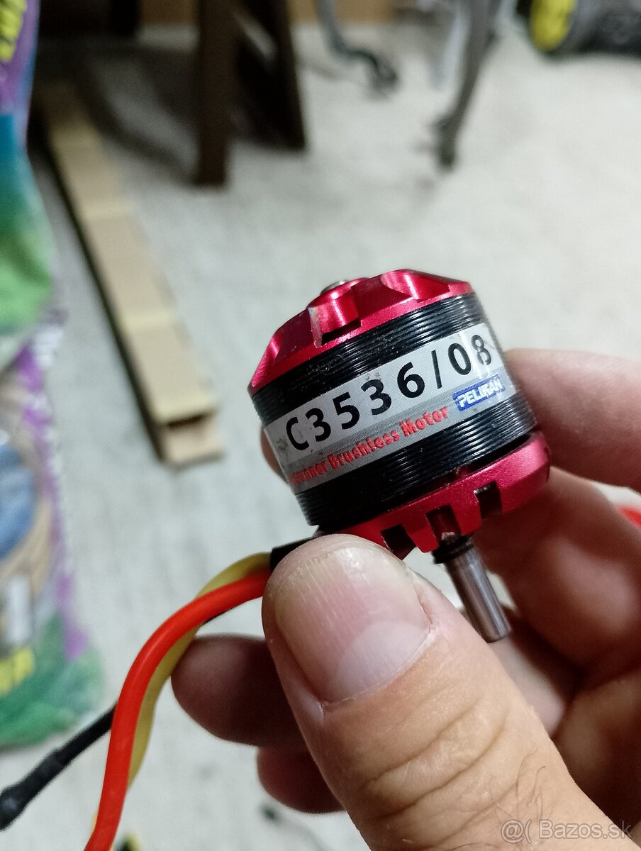 Predám rôzne diely na RC lietadlo. - 6