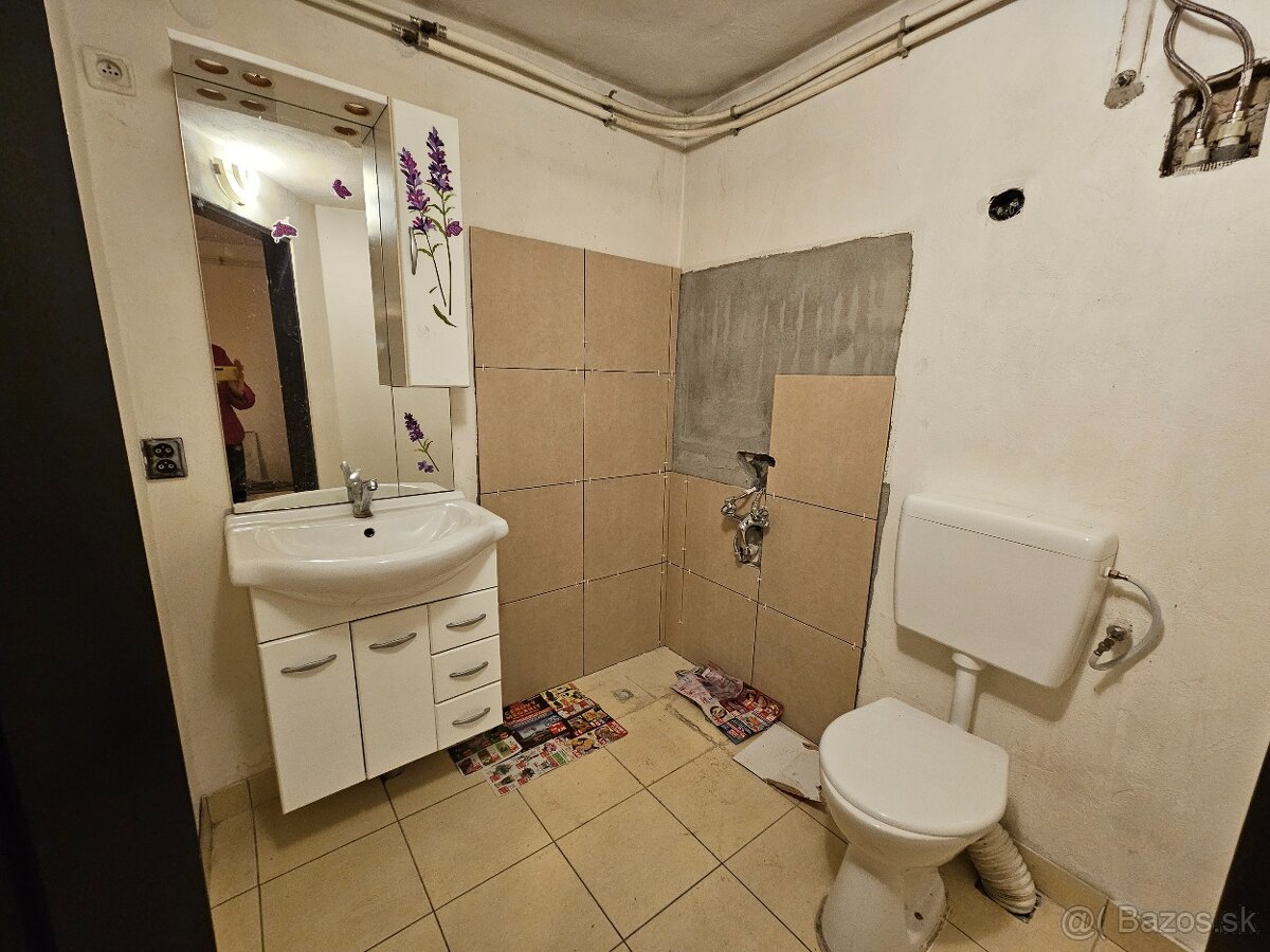 Predaj 2-izbový RD Bezenye iba 10km od hraníc - 6