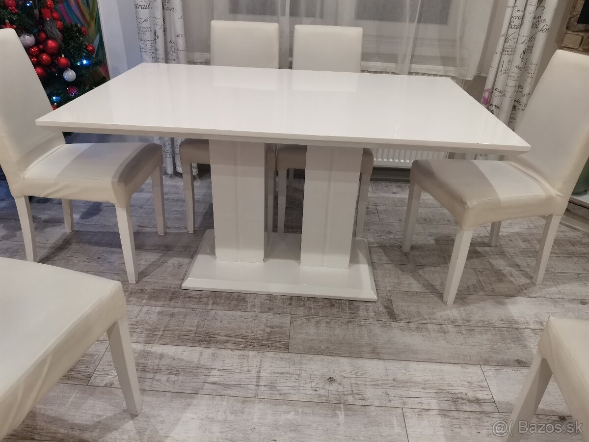 Jedalensky stôl a stoličky - 6