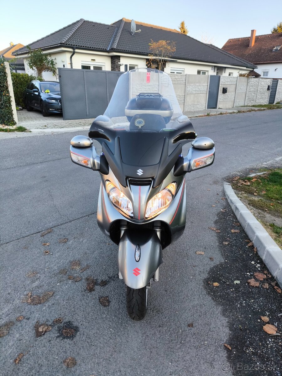 Predám Suzuki Burgman 650 - 6