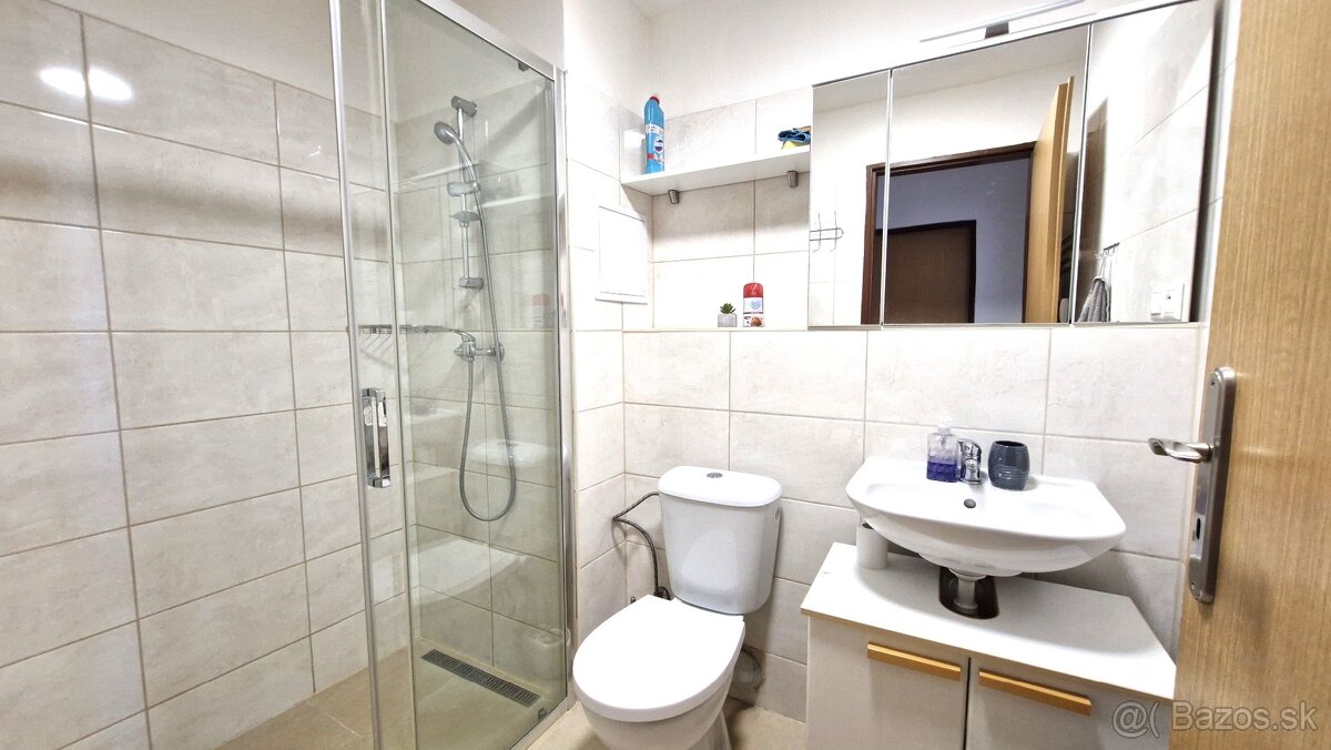 PREDAJ, 2 - izbový byt + kuchynský kút, kompletná rekonštruk - 6