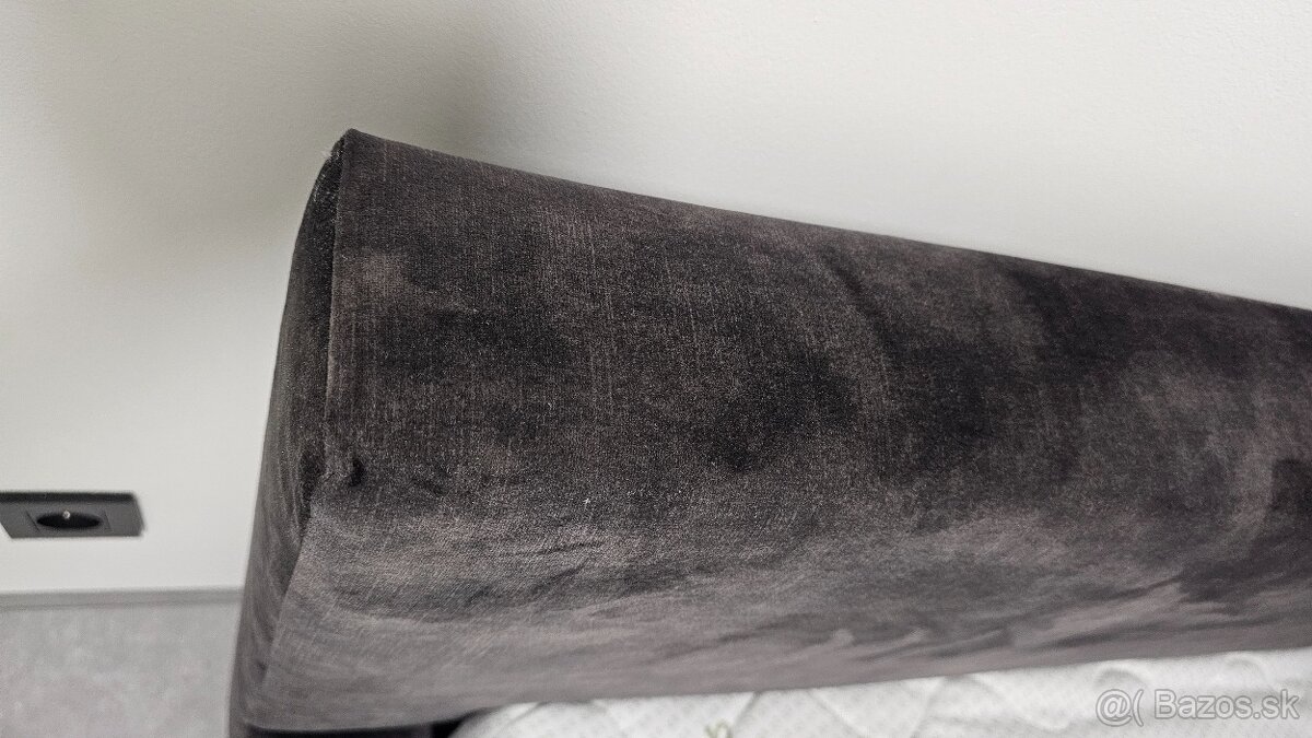 Kvalitná posteľ s úložným priestorom - 6