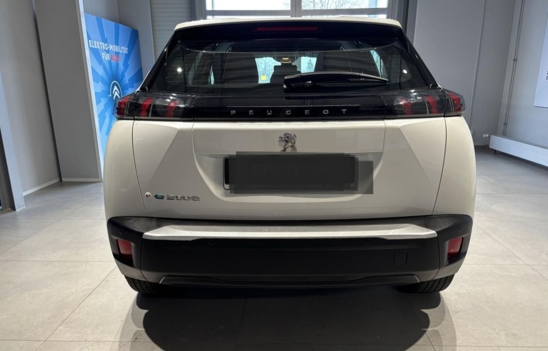 Peugeot e-2008 2022 e2008 E2008 E-2008 elektromobil - 6