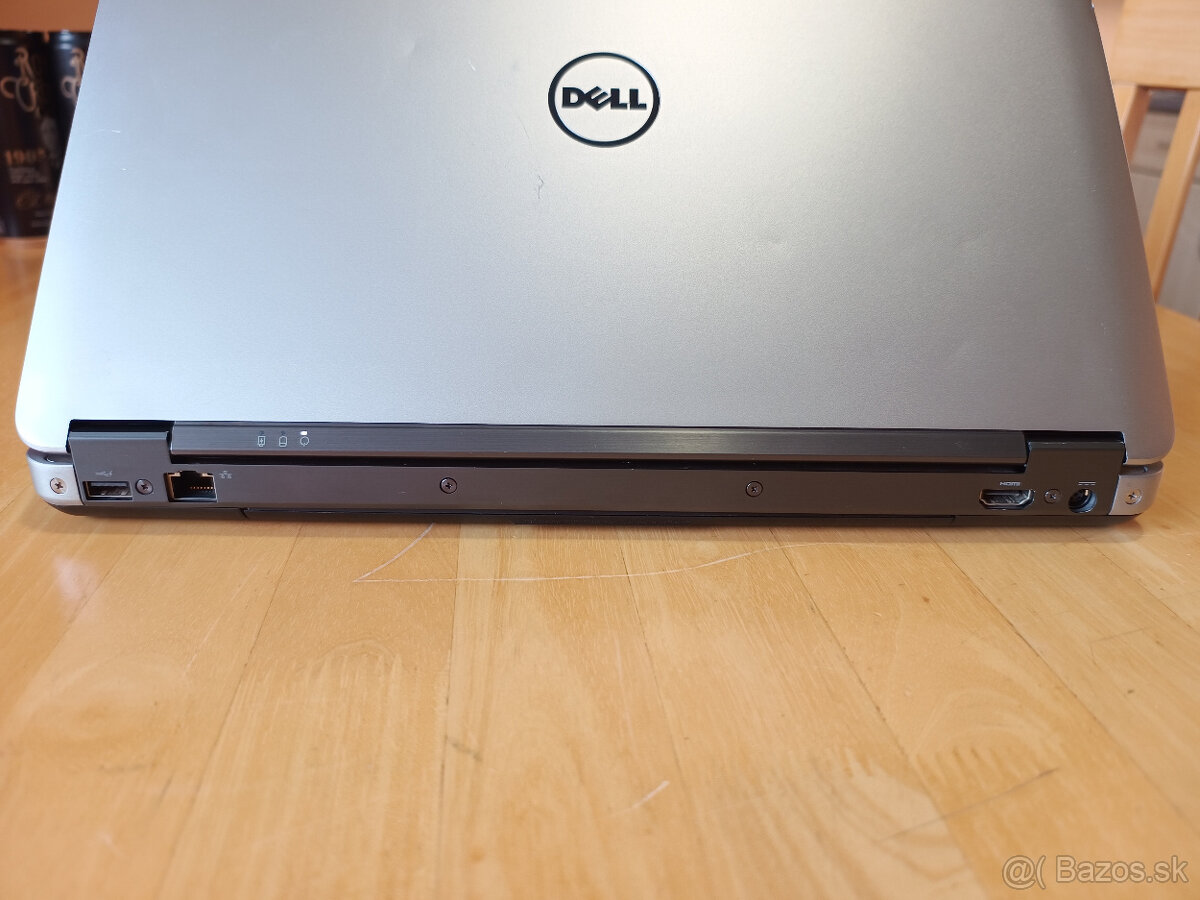 DELL Latitude E6440 - 14.1" / i5 / SSD / AMD Grafika / Dock - 6