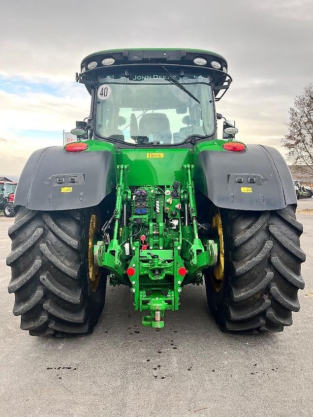 John Deere 8320R - 6