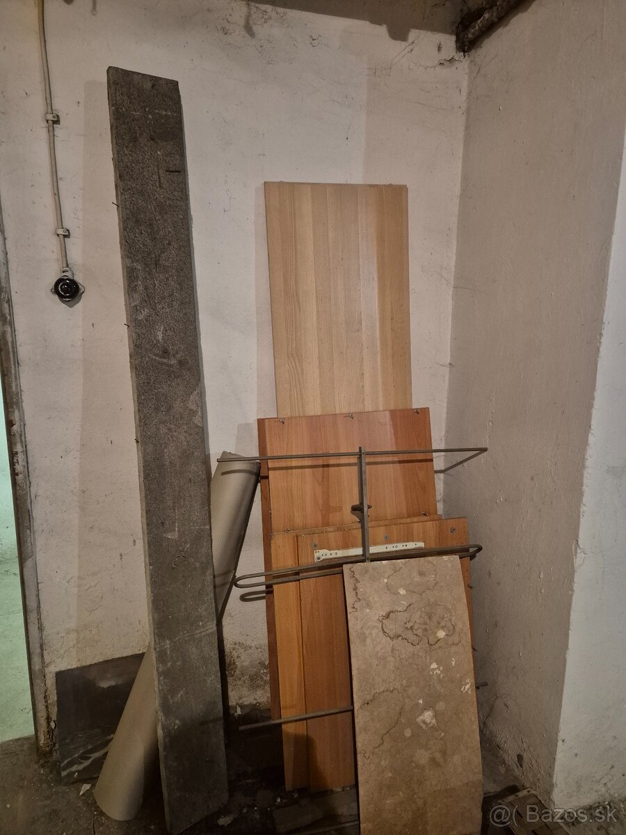 Drevo , drevotrieska a iny material za odvoz - 6