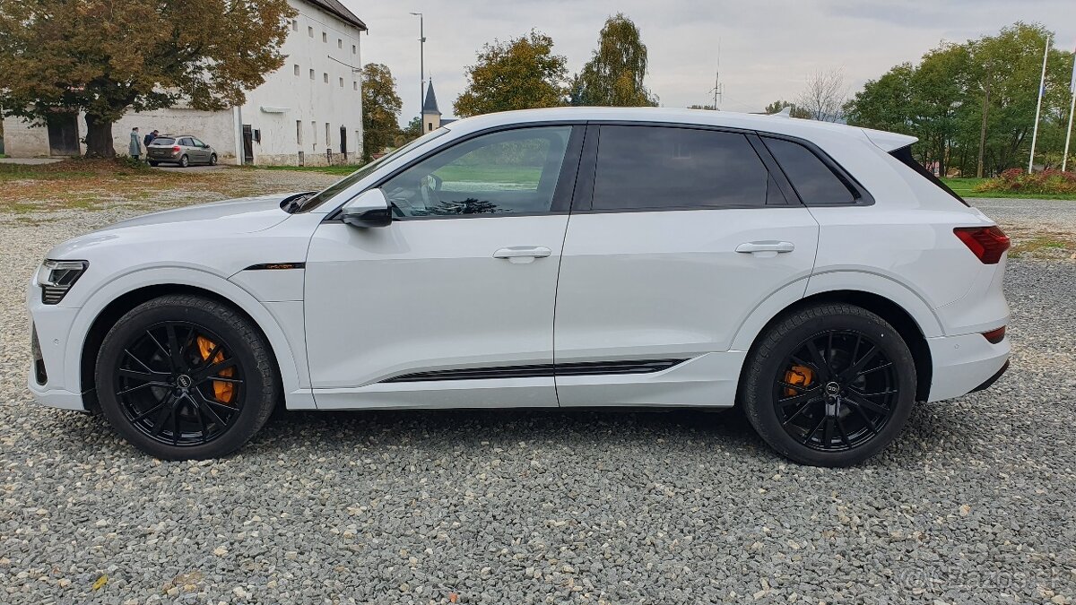 Audi E-tron 55 Quattro S-Line odpočet DPH VIDEOOBHLIADKA - 6