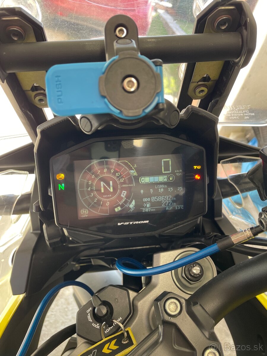 Suzuki Vstrom 1050 XT - 6