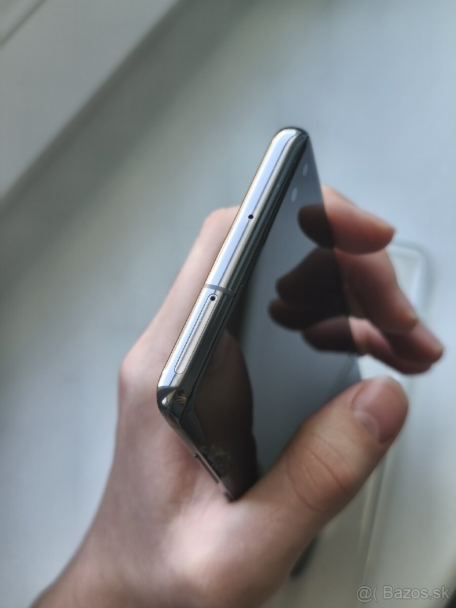 8/128GB Samsung S10+ - 6