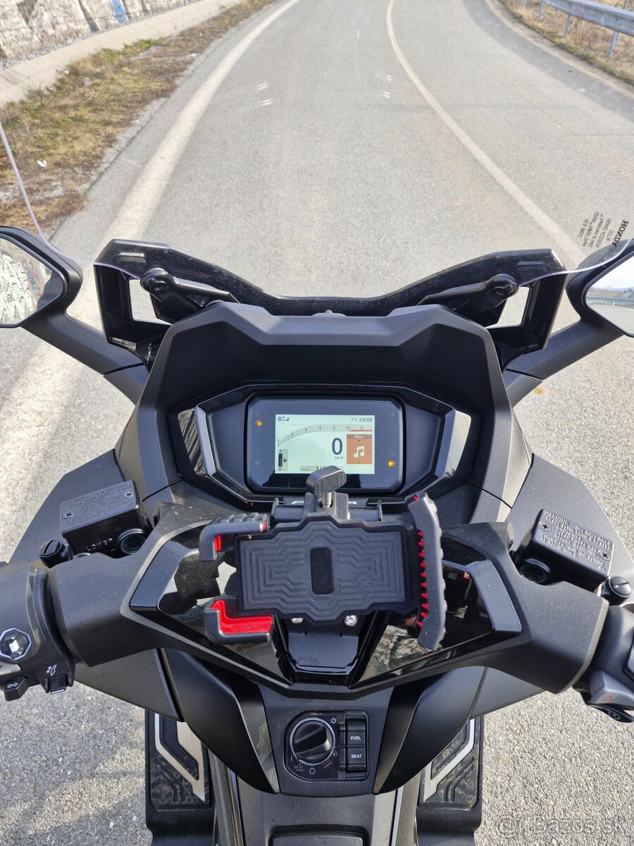 Honda Forza 125 Special Edition - 6