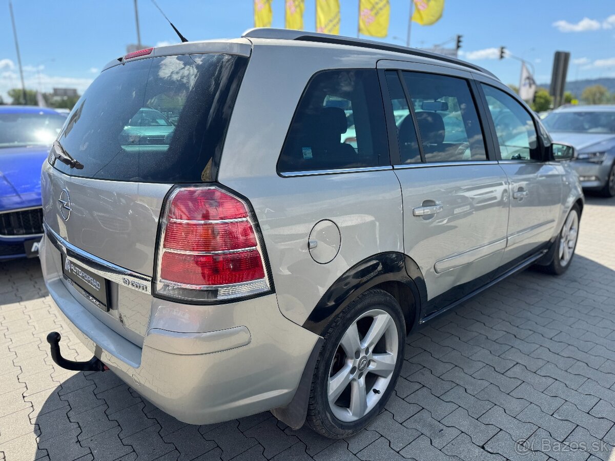 Opel Zafira 1.9 DT Cosmo - 6
